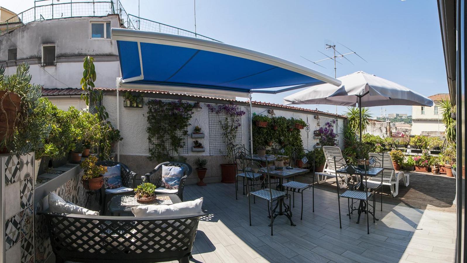 La Terrazza ai Miracoli Bed and Breakfast Napoli Esterno foto